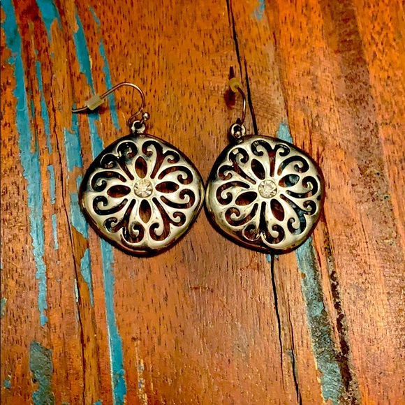 Jewelry - Floral Dangle Earrings